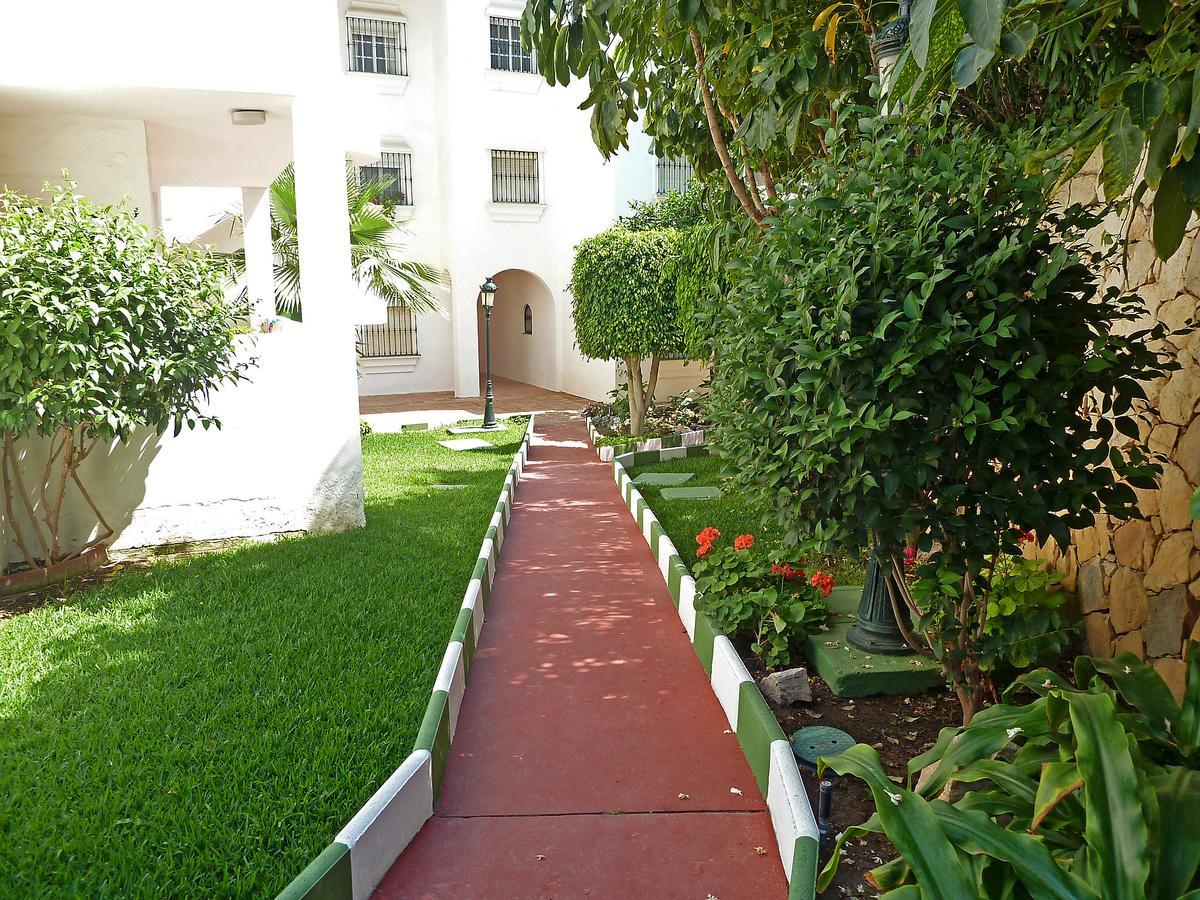 Apartamentos Pueblo Quinta Бенальмадена Экстерьер фото